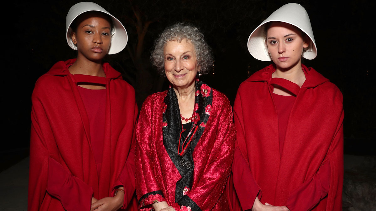 ‘Unburnable’ Copy of ‘The Handmaid’s Tale’ Auctioned for 0,000 ‘Unburnable’ Copy of ‘The Handmaid’s Tale’ Auctioned for 0,000