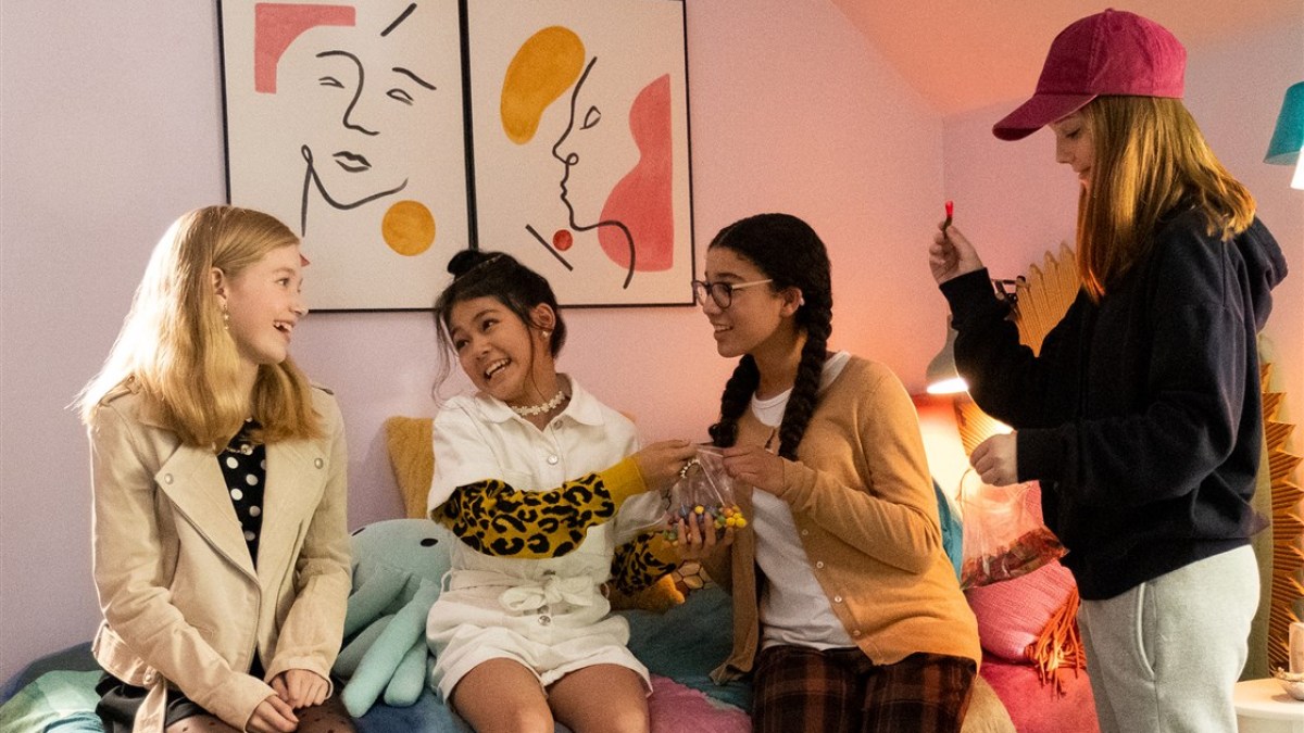 Netflix Releases 'Baby-Sitters Club' Trailer Featuring ...