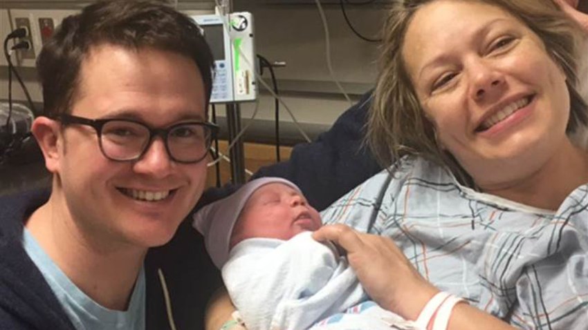 dylan-dreyer-husband-baby-calvin-today-161217-inline_2012d6e362ee078b85163d5151b5ad93.today-inline-large