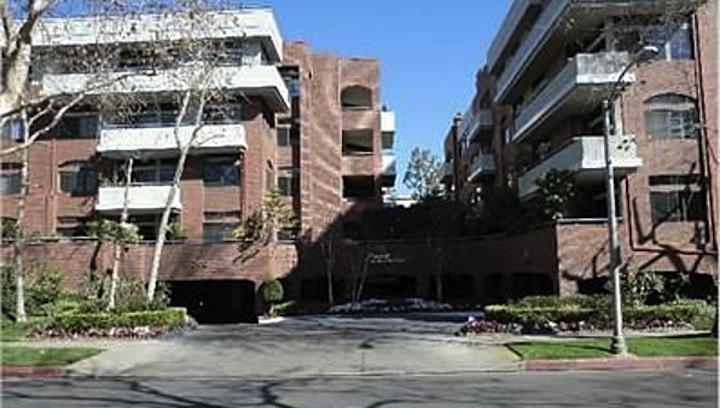 ellenportiapenthouse