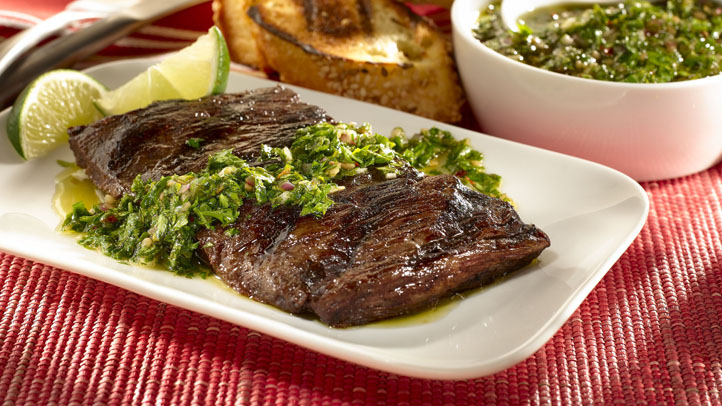 grilled_skirt_steak_with_chimichurri
