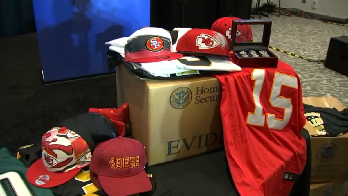 Spotting fake 49ers jerseys on