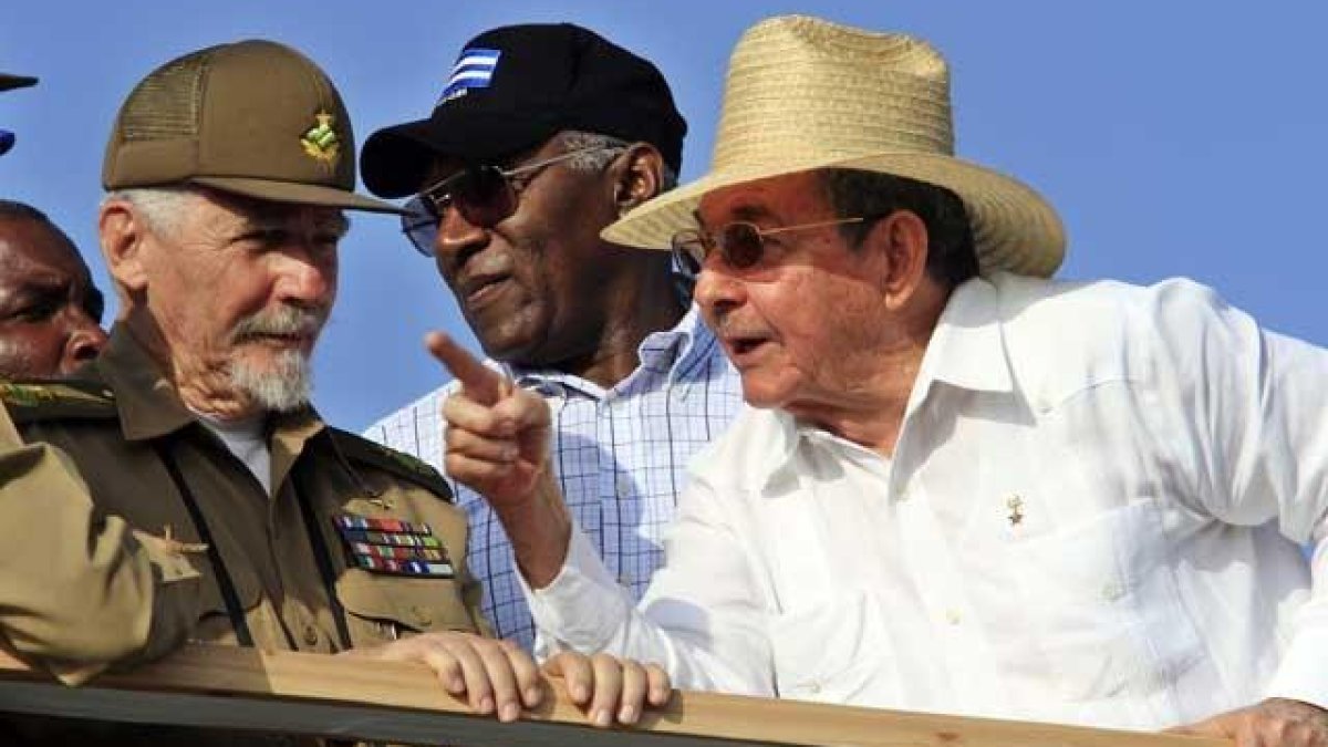 Ramiro Valdés Menéndez, former Cuban interior minister and commander of the Cuban Revolution, dies