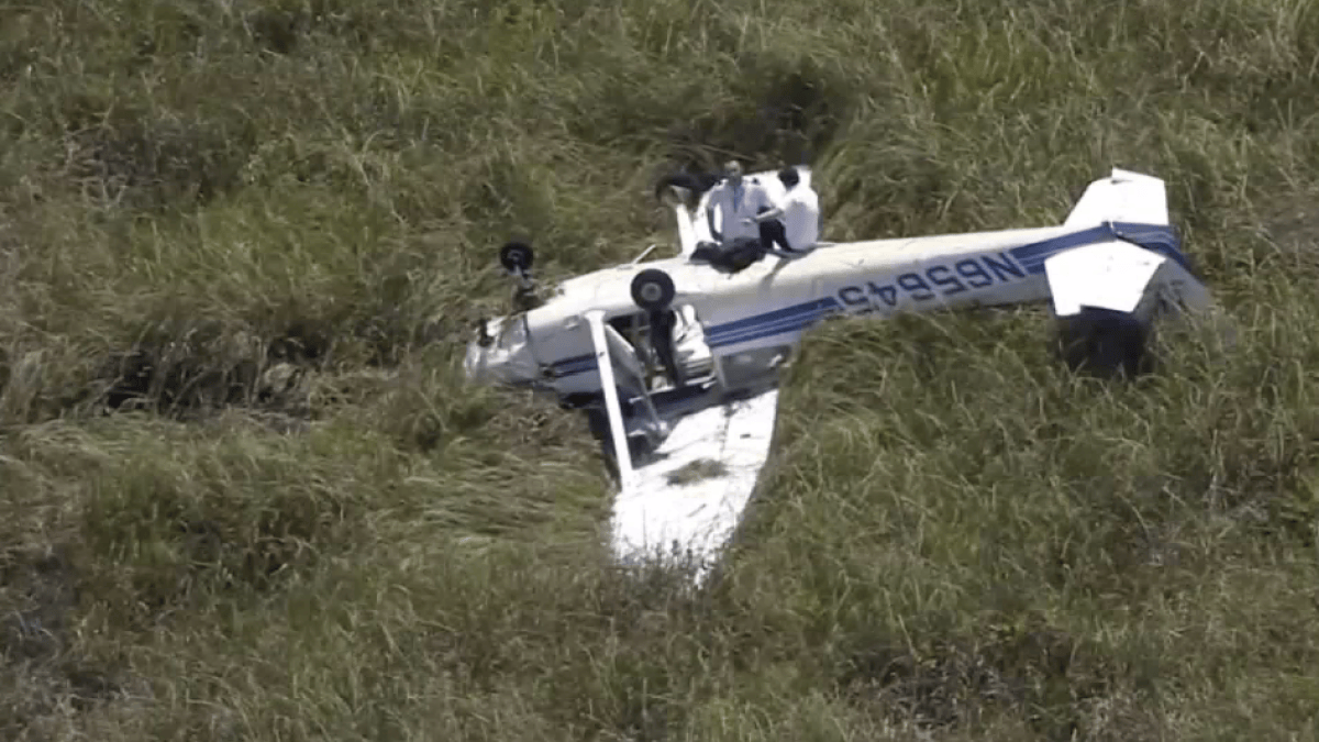 2 Rescued After Small Plane Goes Down in Florida Everglades in Broward ...