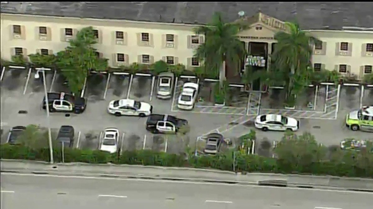 Police Investigate Deadly Shooting in Miami Gardens Office Building ...