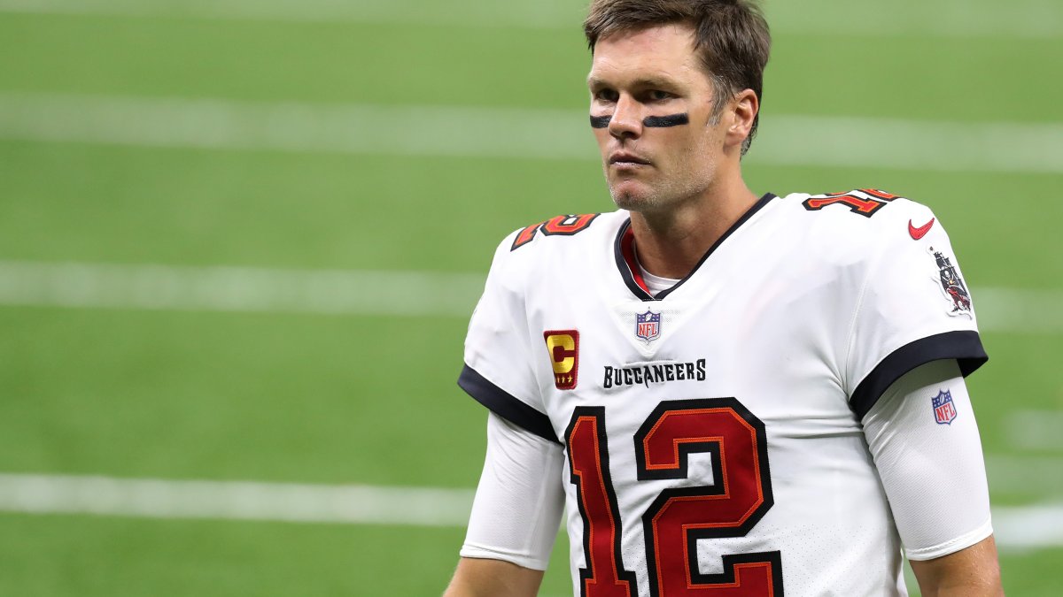 Tom Brady ends 11-day break, rejoins Buccaneers for practice