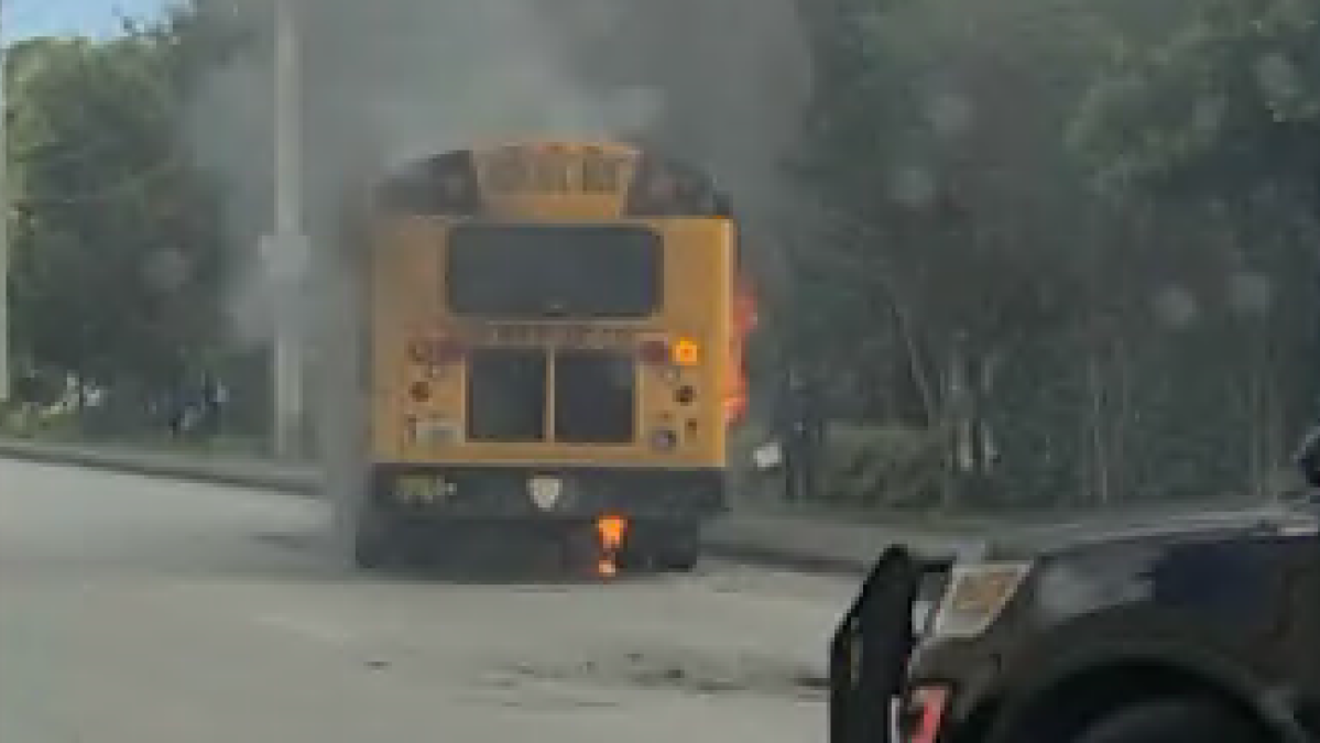 Driver Saves Children After School Bus Catches Fire in Davie – NBC 6 ...