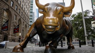 Market Bull Predicts Holiday Season Surge Will Boost Stocks Another 10%