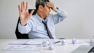 This Is the No. 1 Sign of a Boss You Don’t Want to Work for, Says Career Expert—and How to Spot It