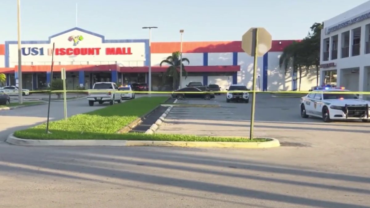 3 Hospitalized After Shooting at Cutler Bay Shopping Center NBC 6 South Florida
