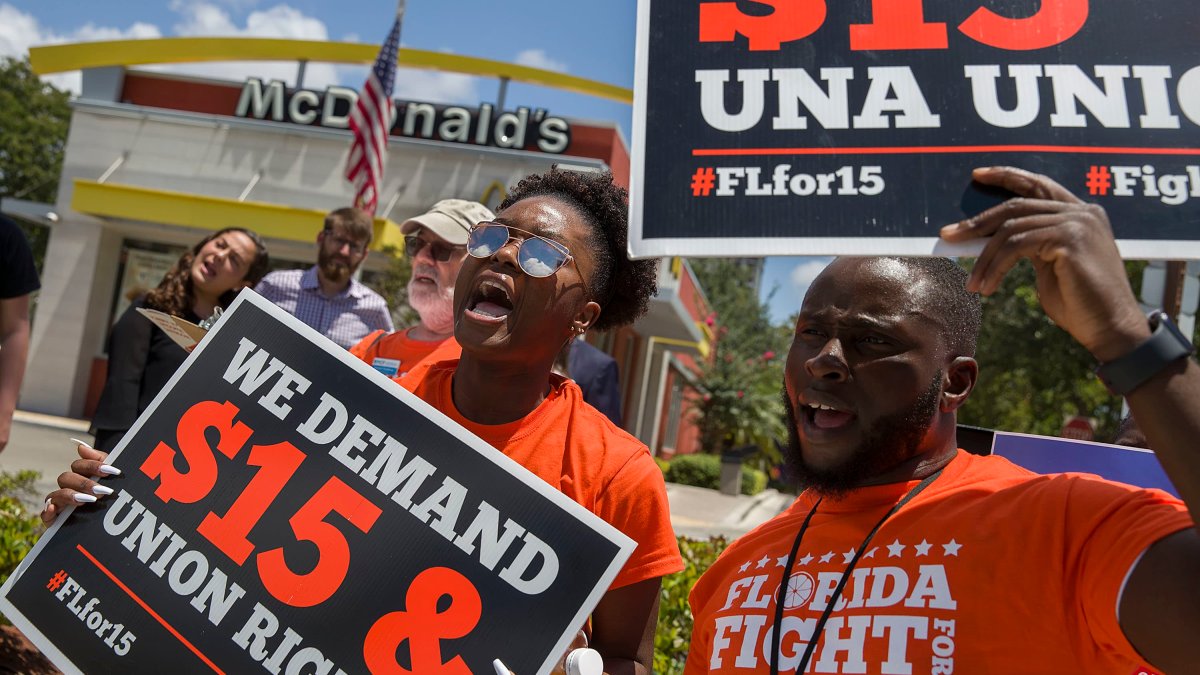 The Fight Over Minimum Wage Has a Long History in the US. Here's What to Know About It - Vimarsana News