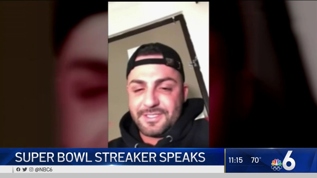 Super Bowl streaker charged with trespassing after 4th quarter publicity  stunt