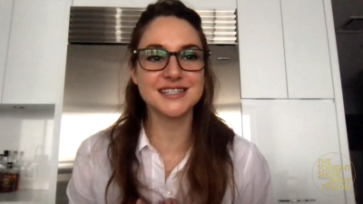 Shailene Woodley Talks ‘The Mauritanian,' New Fiancé Aaron Rodgers on ‘Tonight'