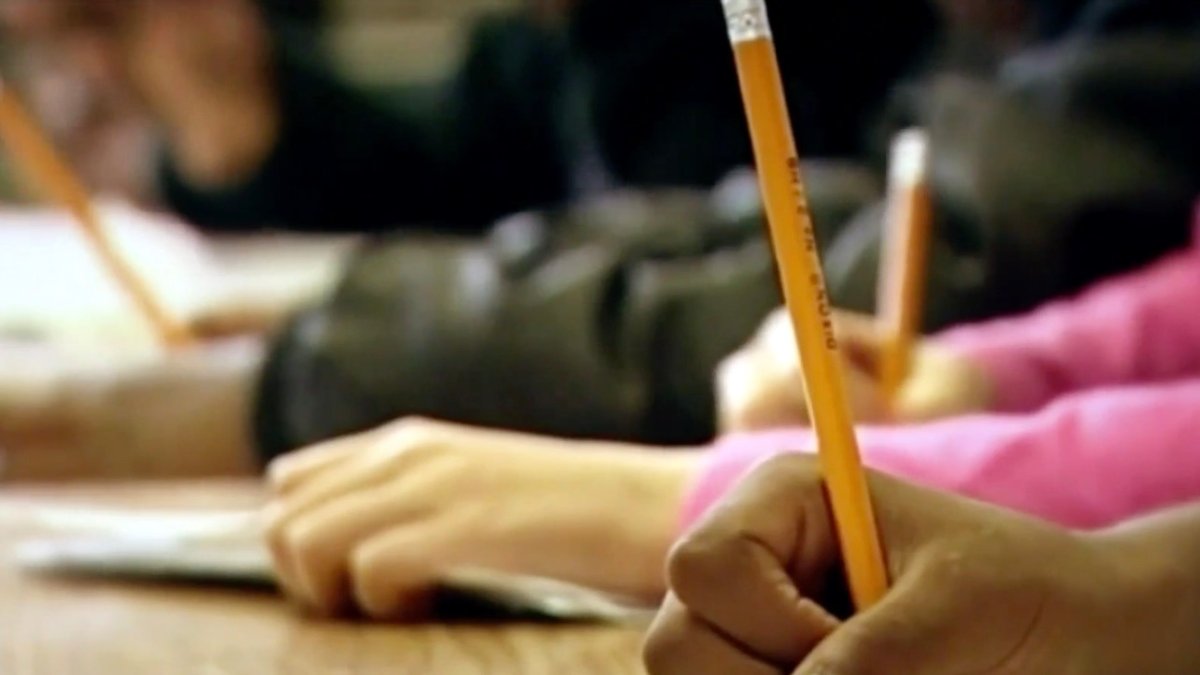South Florida School District Allowing Students to Use Preferred Name on Forms - Vimarsana News