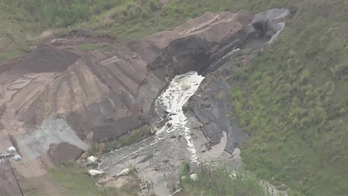 Florida Tries to Stop “Catastrophic” Wastewater Pond Collapse in Piney ...