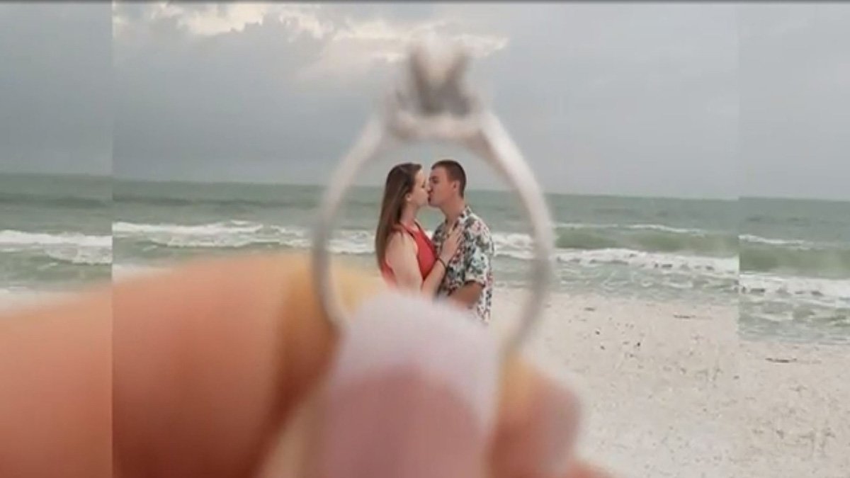 Beachgoers, Police Spend Hours Helping Couple Find Lost Engagement Ring ...