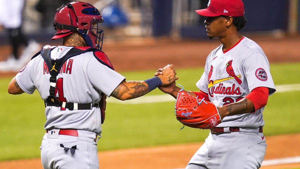 Molina's early double, Cardinals pitching stops Marlins 4-1