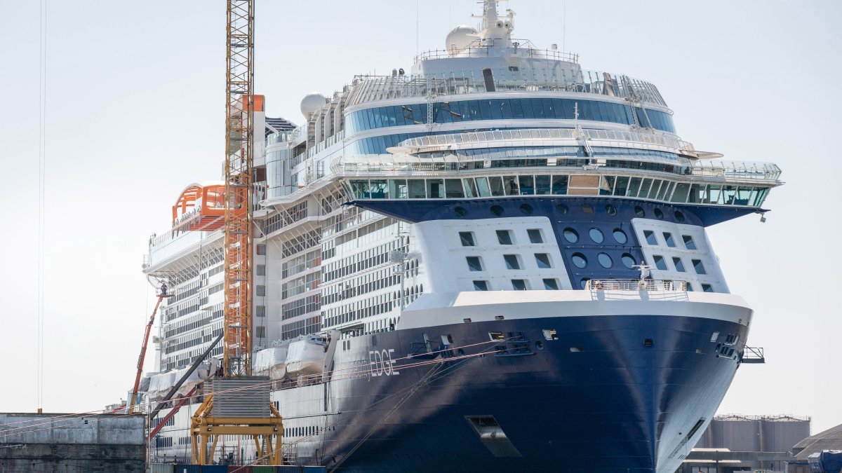 Royal Caribbean’s Celebrity Edge Cruise Cleared to Sail From South