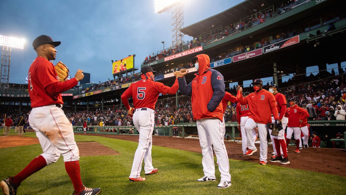 Fenway Park back to full capacity; Red Sox beat Marlins 3-1