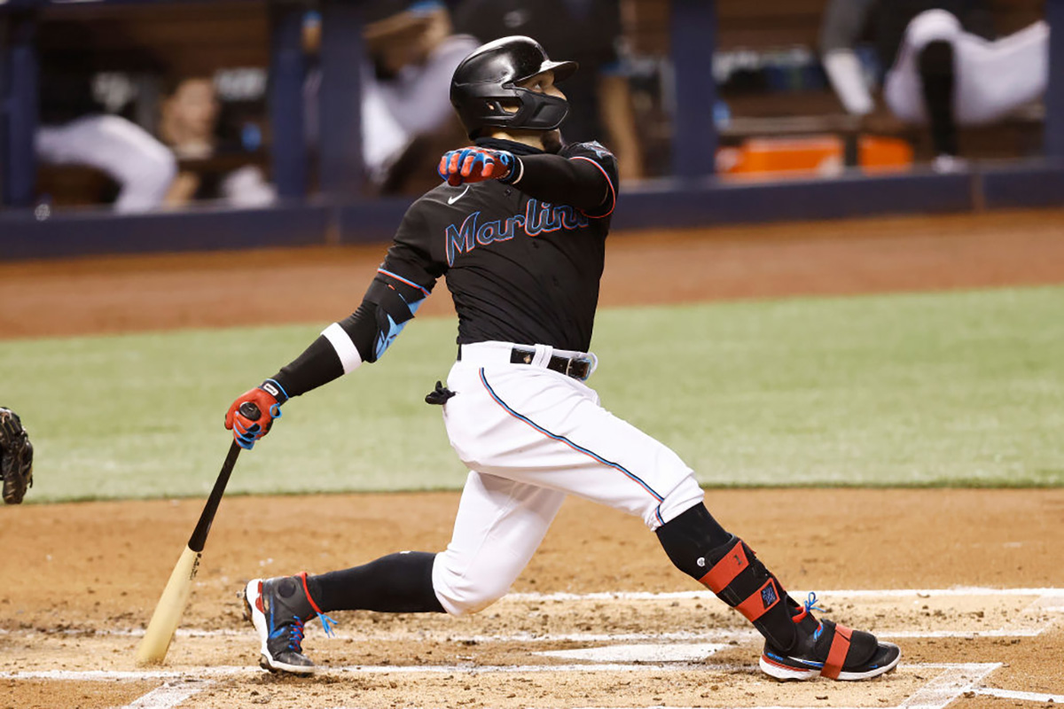 Lewis Brinson, Isan Diaz to Marlins