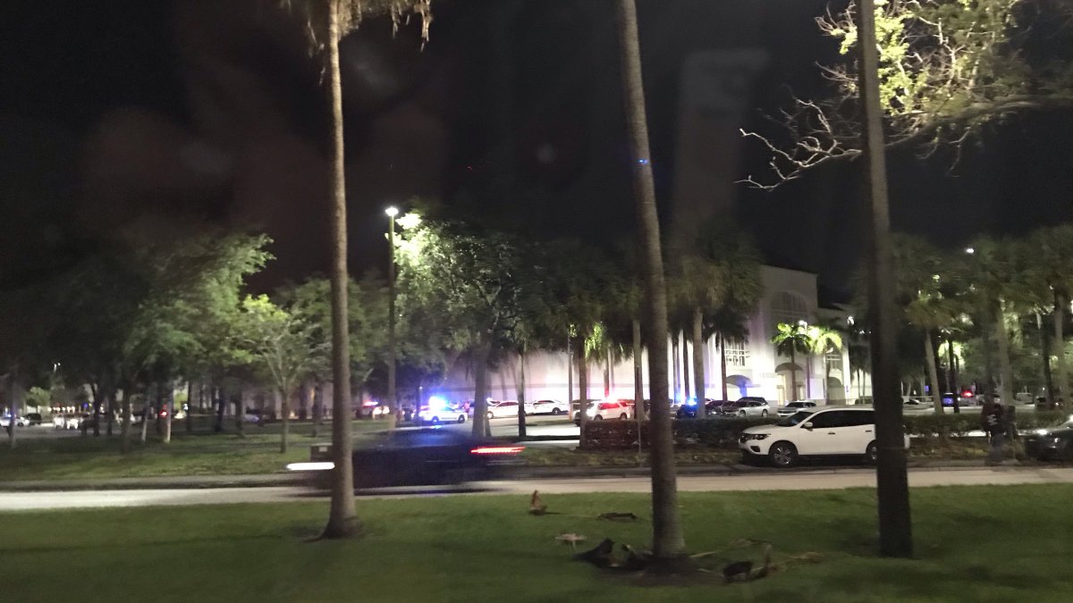 Police Investigating Shooting at The Falls in Kendall – NBC 6 South Florida