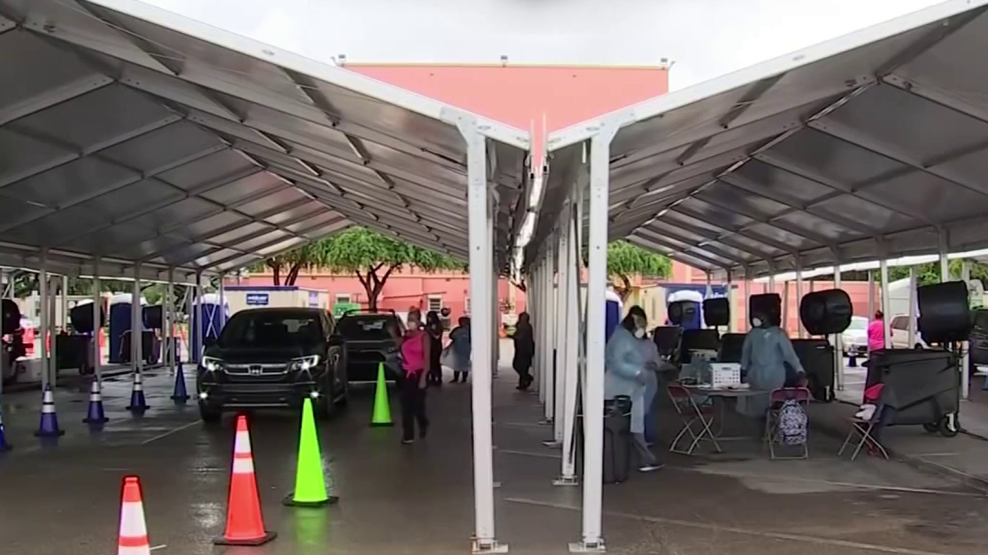 El estado paga $ 66 millones por el programa COVID El gobernador declara 'ineficaz'