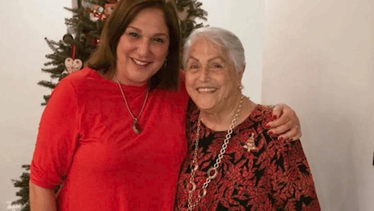 Miami Condo Collapse Man With Missing Mom, Grandmother Calls for(02)