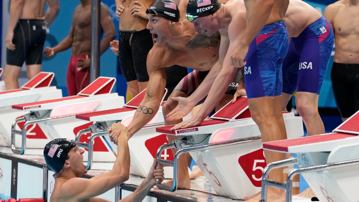 Caeleb Dressel and Team USA Win Gold in Men’s 4x100m Freestyle Relay ...