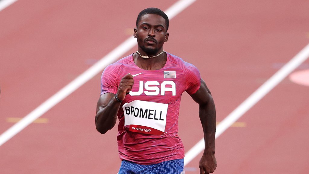 Trayvon Bromell competes in the Men's 100m Round 1 heats on day eight of the Tokyo 2020 Olympic Games at Olympic Stadium on July 31, 2021 in Tokyo, Japan.