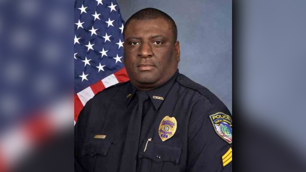 Fifth South Florida Police Officer Dies From COVID-19 Complications This Week - Vimarsana News