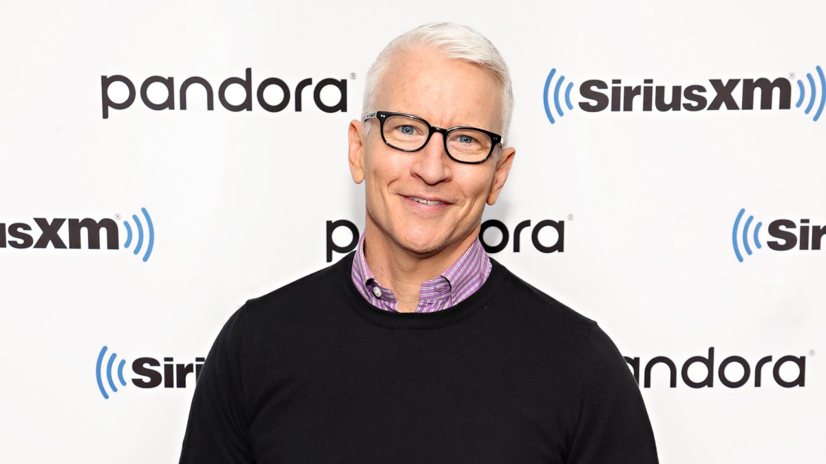 Anderson Cooper Announces Birth of Second Child
