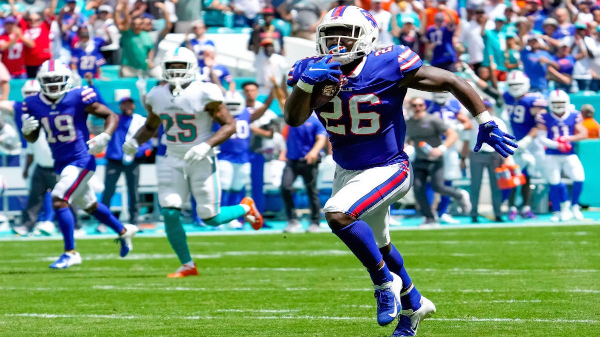 Bills knock out Tua, roll past Dolphins yet again, win 35-0