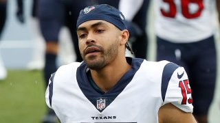 NASHVILLE, TENNESSEE – OCTOBER 18: Will Fuller #15 of the Houston Texans leaves the field after warming up prior to a game against the Tennessee Titans at Nissan Stadium on October 18, 2020 in Nashville, Tennessee. (Photo by Frederick Breedon/Getty Images)