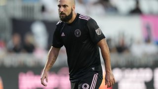 FORT LAUDERDALE, FLORIDA – AUGUST 18: Gonzalo Higuaín #9 of Inter Miami CF in action against Chicago Fire FC during the first half at DRV PNK Stadium on August 18, 2021 in Fort Lauderdale, Florida. (Photo by Mark Brown/Getty Images)