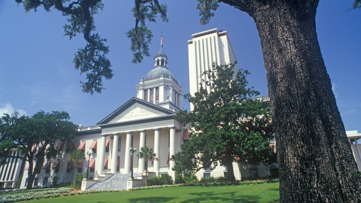Florida lawmakers complete budget deals, set for vote Friday