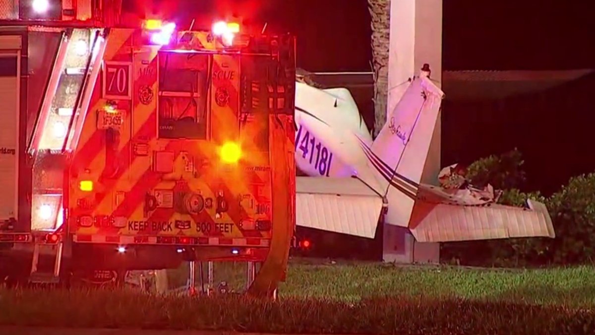 2 Women Hospitalized After Small Plane Crashes in Miramar – NBC 6 South ...