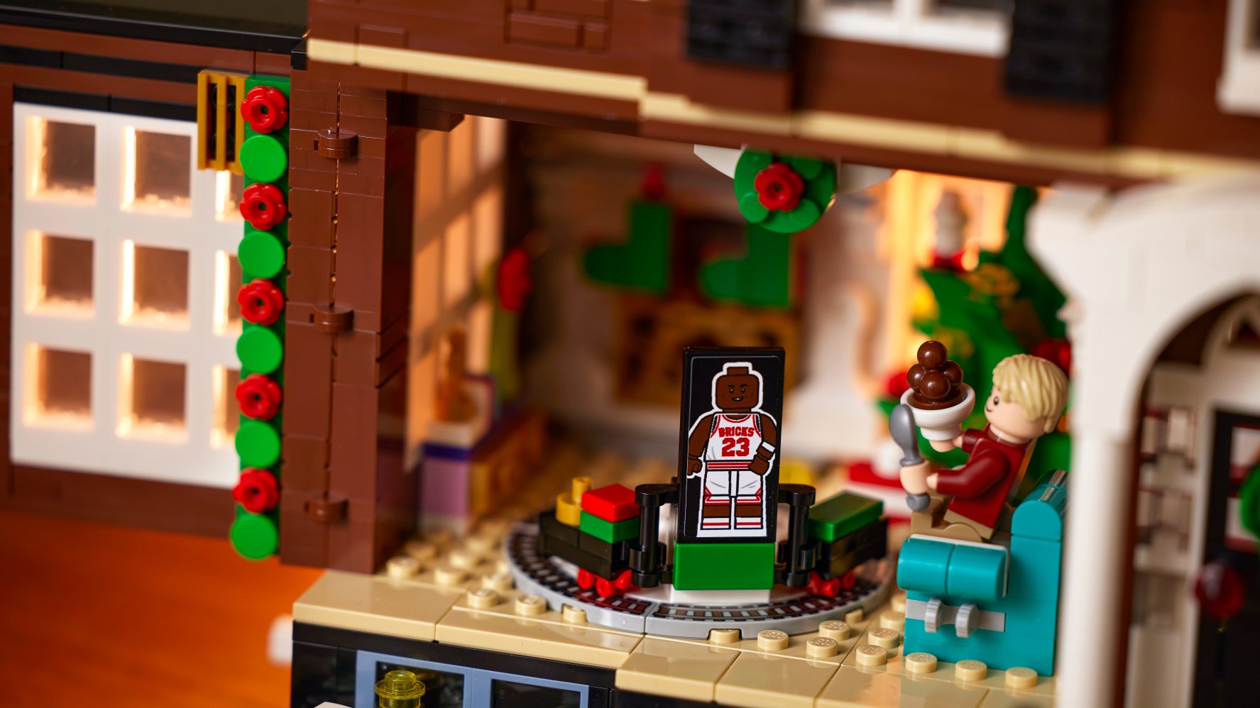 âHome Aloneâ LEGO House Revealed â NBC 6 South Florida