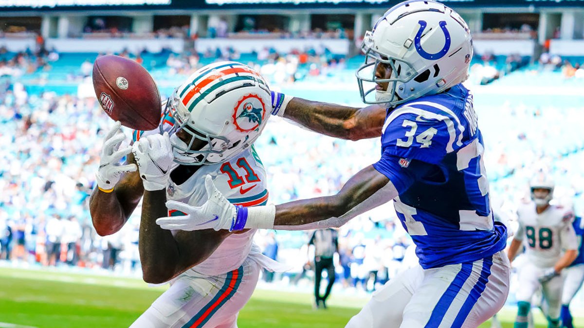 Colts get 1st win of season, top sputtering Dolphins 27-17