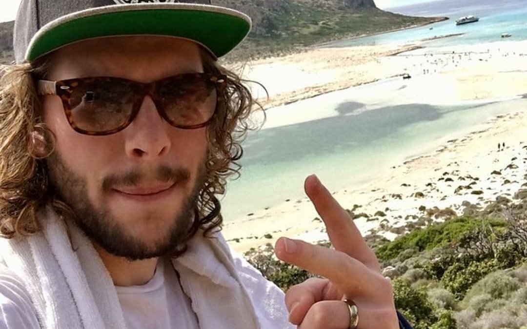 This Millennial Made Over $8,000 by Delivering Food 12 Hours a Day for 30 Days. Here's a Breakdown of His Expenses - Vimarsana News