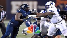 MIAMI, FL - OCTOBER 13: FIU defensive lineman Jason Mercier (92) battles Middle Tennessee offensive lineman Carlos Johnson (55) at the line in the fourth quarter as the FIU Golden Panthers defeated the Middle Tennessee State University Blue Raiders, 24-21, on October 13, 2018, at Riccardo Silva Stadium in Miami, Florida. (Photo by Samuel Lewis/Icon Sportswire via Getty Images)