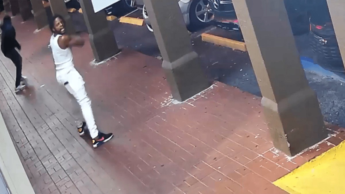 Innocent Bystander Hit by Gunfire in Lauderdale Lakes Shooting Caught