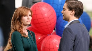 Kirsten Dunst and Tobey Maguire on Set of "Spider-Man 3"