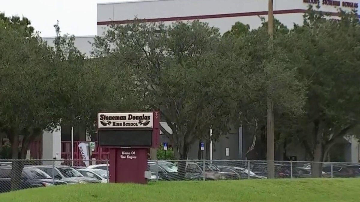 Marjory Stoneman Douglas Student Arrested for Allegedly Assaulting Her Teacher – NBC 6 South Florida - Vimarsana News