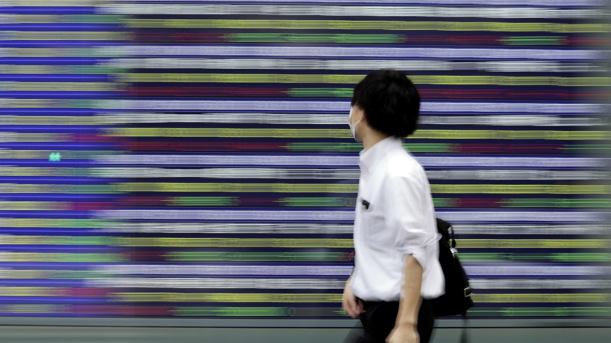 Asia-Pacific Stocks Fall as Omicron Variant Fears Continue to Weigh on Market Sentiment - Vimarsana News