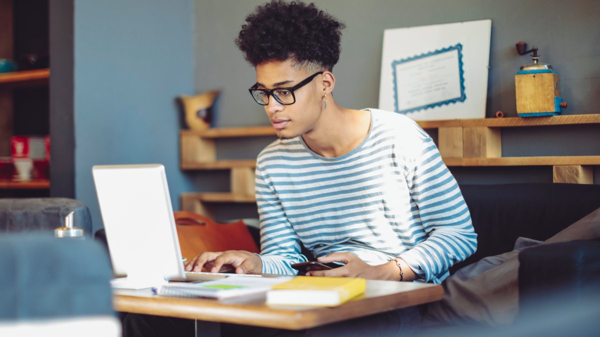These Are the Best Companies to Work for in France in 2022, Glassdoor Research Finds - Vimarsana News