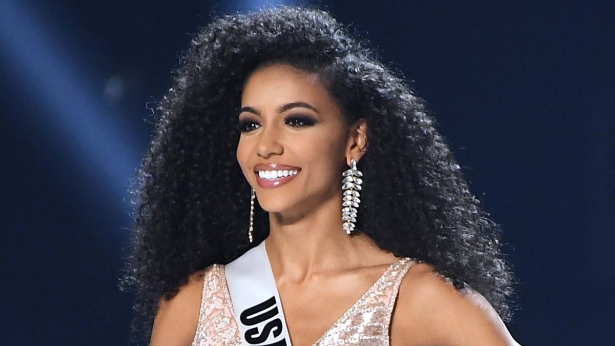 Cheslie Kryst’s Mother Speaks at Daughter’s Memorial: ‘Forever My Baby Girl’ Cheslie Kryst’s Mother Speaks at Daughter’s Memorial: ‘Forever My Baby Girl’