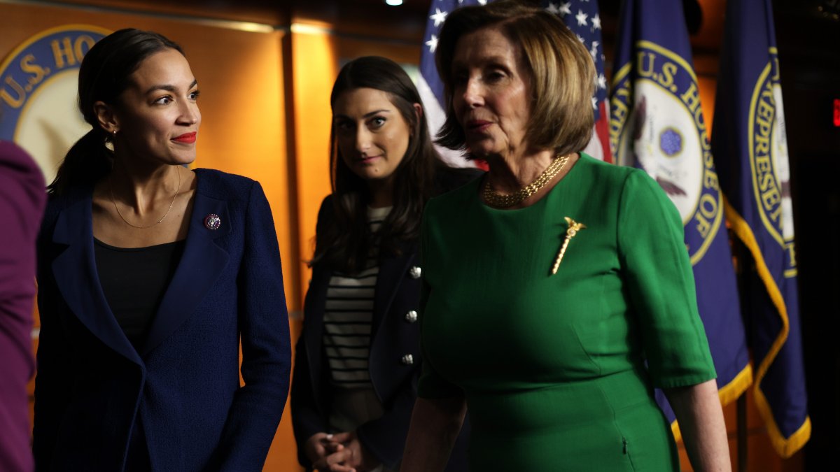 Florida Man Pleads Guilty to Threatening to Kill, Behead Pelosi, Ocasio-Cortez - Vimarsana News
