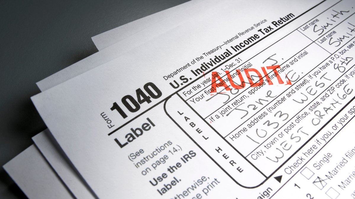 Here's Why Your Tax Return May Be Flagged by the IRS - Vimarsana News