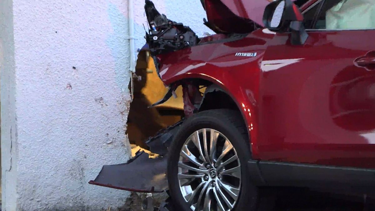 - Floridas News Two Elderly Women Crash Into Subway Restaurant in Miami – NBC 6 South Florida