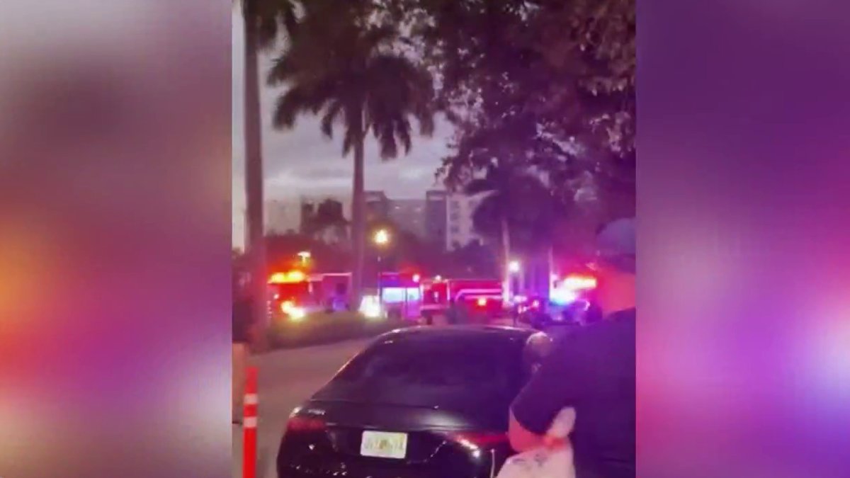 1 Dead Several Injured After Car Crashes Into Miami Beach Restaurant Nbc 6 South Florida Albania News